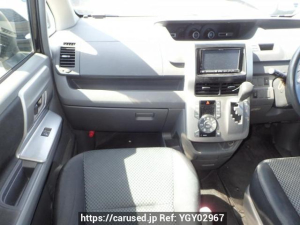 Used 2009 AT toyota noah ZRR70W Image[23]