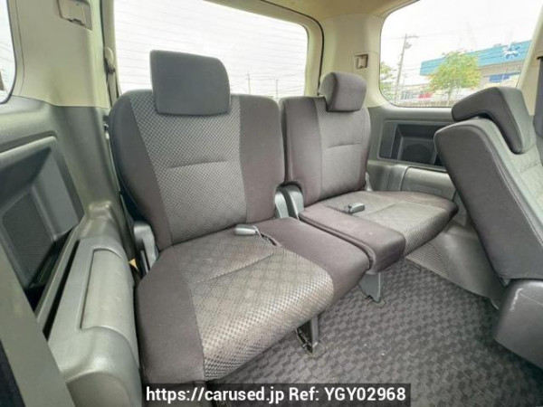 Used 2009 AT toyota noah ZRR70W Image[16]