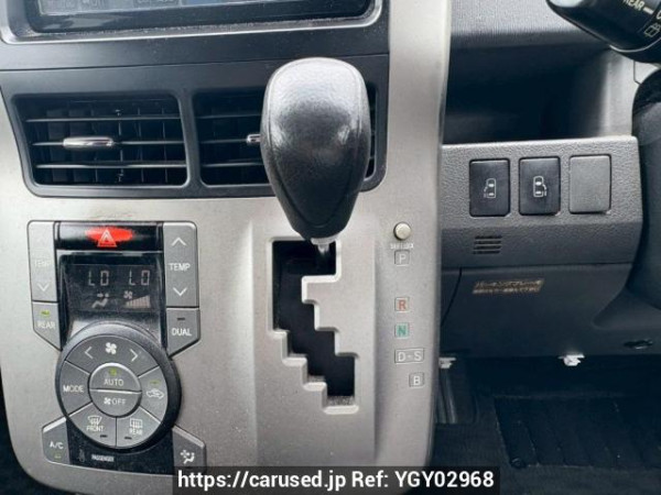 Used 2009 AT toyota noah ZRR70W Image[28]