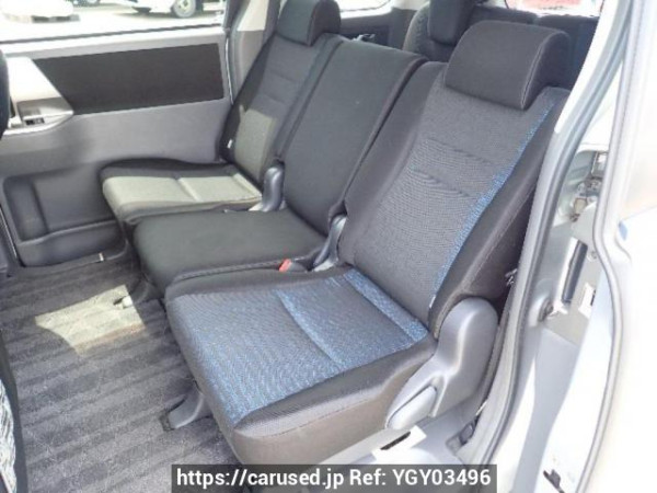 Used 2008 AT toyota voxy ZRR75W Image[14]