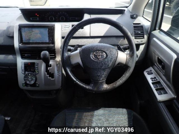 Used 2008 AT toyota voxy ZRR75W Image[18]