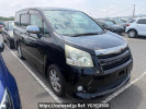 Toyota Noah ZRR70W