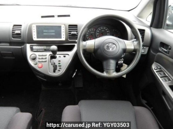 Used 2004 AT toyota wish ZNE10G Image[16]