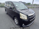Toyota Noah ZRR70W