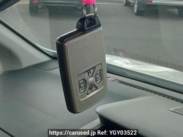 Used 2009 AT toyota voxy ZRR70W Image[27]