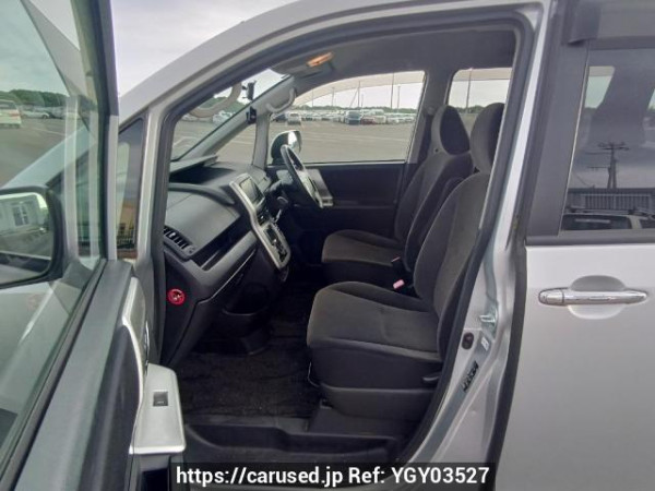 Used 2010 AT toyota noah ZRR70G Image[13]