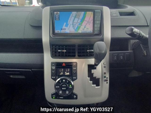 Used 2010 AT toyota noah ZRR70G Image[19]