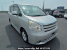 Toyota Noah ZRR75G