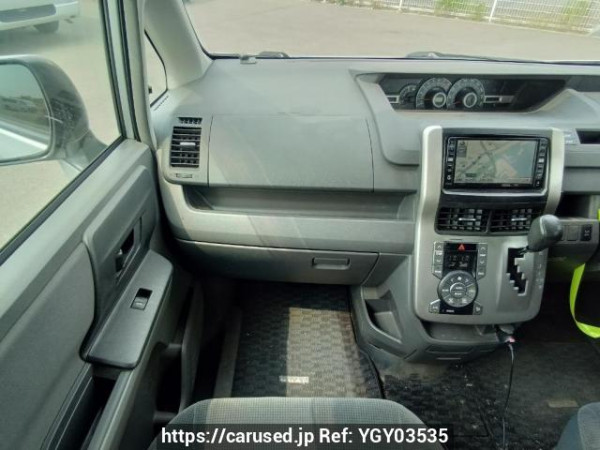 Used 2007 AT toyota noah ZRR75G Image[18]