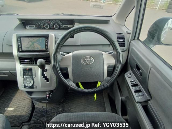 Used 2007 AT toyota noah ZRR75G Image[20]