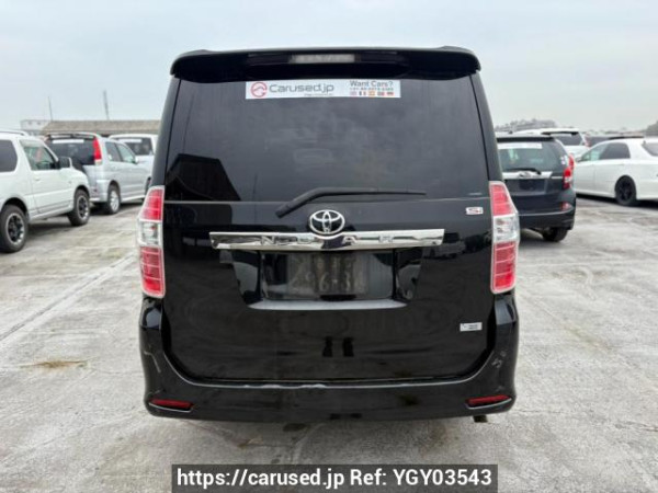 Used 2007 AT toyota noah ZRR70W Image[5]