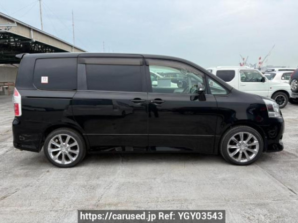Used 2007 AT toyota noah ZRR70W Image[7]