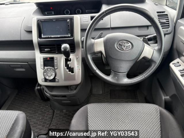 Used 2007 AT toyota noah ZRR70W Image[20]