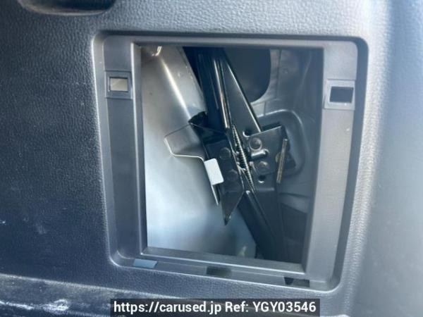 Used 2005 AT mazda verisa DC5W Image[43]