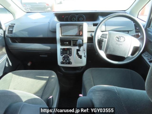 Used 2010 AT toyota noah ZRR70G Image[17]
