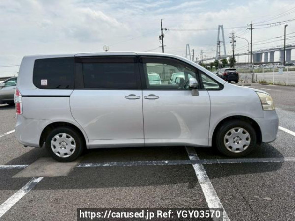 Used 2007 AT toyota noah ZRR70G Image[7]