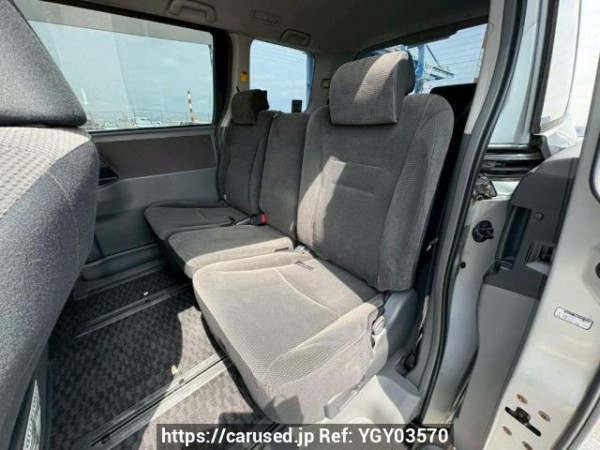 Used 2007 AT toyota noah ZRR70G Image[15]