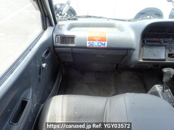 Used 2003 AT toyota hiace-van TRH112V Image[15]