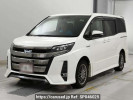 Toyota Noah ZWR80W