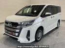 Toyota Noah ZWR80W