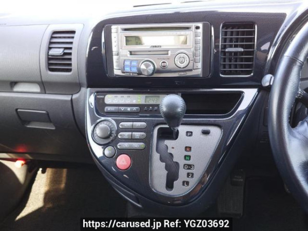 Used 2003 AT toyota wish ZNE14G Image[24]