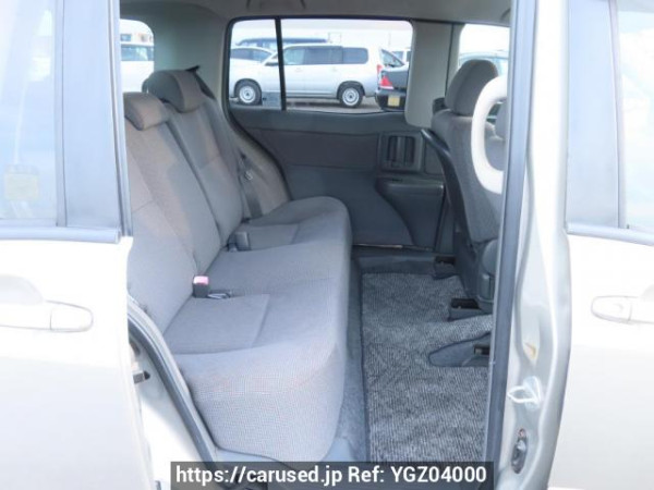 Used 2005 AT toyota raum NCZ20 Image[17]