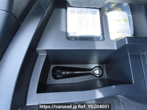 Used 2013 AT toyota harrier ZSU60W Image[38]