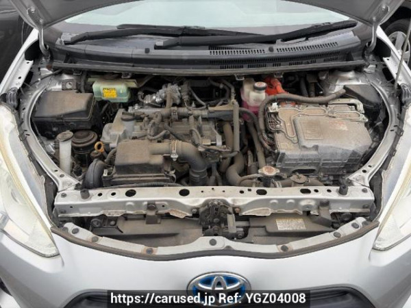 Used 2017 AT toyota aqua NHP10 Image[5]