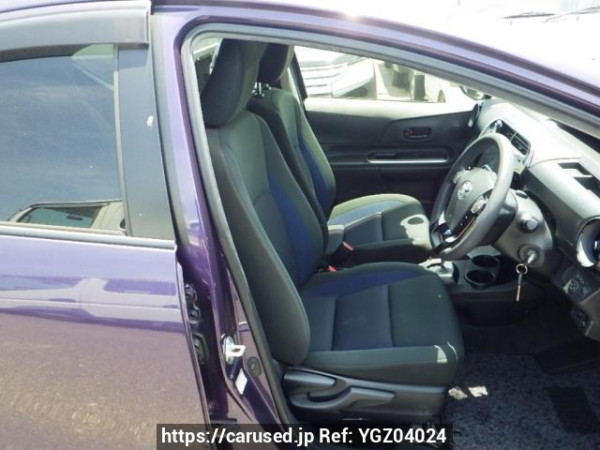 Used 2017 AT toyota aqua NHP10 Image[9]