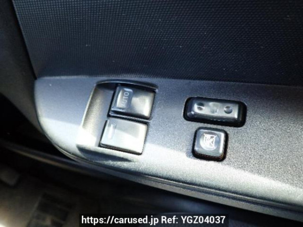 Used 2005 MT toyota hiace-van KDH200V Image[24]