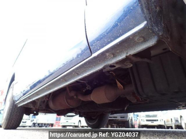 Used 2005 MT toyota hiace-van KDH200V Image[30]