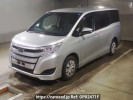 Toyota Noah ZRR80G