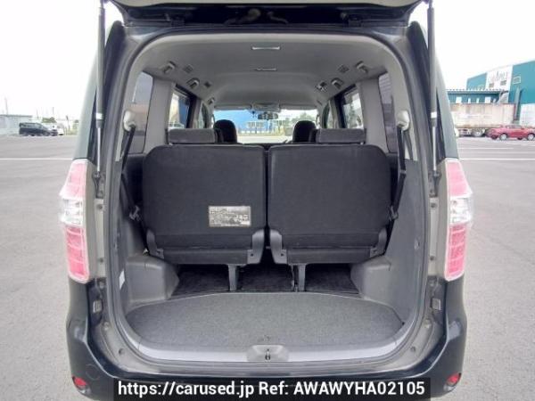 Used 2007 AT toyota noah ZRR70G Image[8]