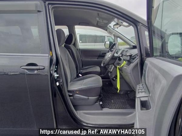 Used 2007 AT toyota noah ZRR70G Image[12]
