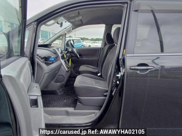Used 2007 AT toyota noah ZRR70G Image[13]