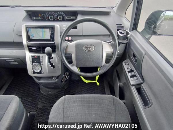 Used 2007 AT toyota noah ZRR70G Image[20]