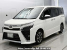 Toyota Voxy ZRR80W