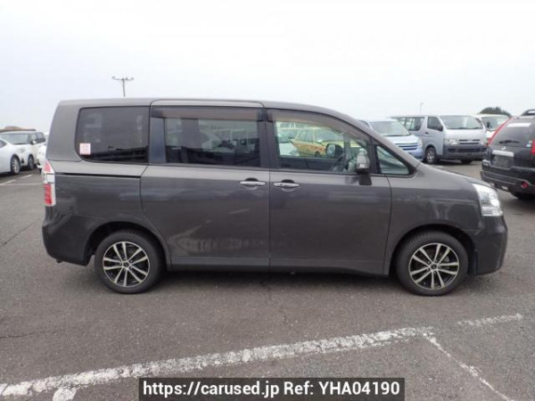 Used 2010 AT toyota noah ZRR70G Image[7]