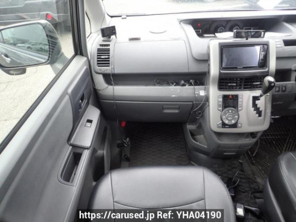 Used 2010 AT toyota noah ZRR70G Image[23]