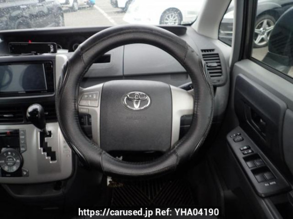 Used 2010 AT toyota noah ZRR70G Image[25]