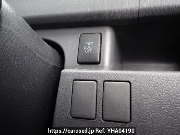 Used 2010 AT toyota noah ZRR70G Image[32]