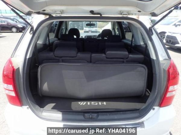 Used 2004 AT toyota wish ZNE10G Image[8]