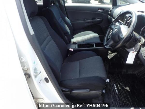 Used 2004 AT toyota wish ZNE10G Image[17]