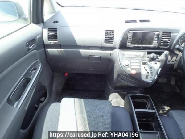 Used 2004 AT toyota wish ZNE10G Image[23]