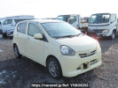 Daihatsu Mira e:S LA300S