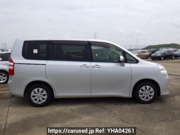 Used 2013 AT toyota noah ZRR70G Image[7]
