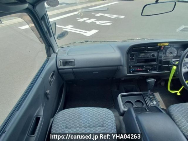 Used 2000 AT toyota hiace-wagon RZH111G Image[18]