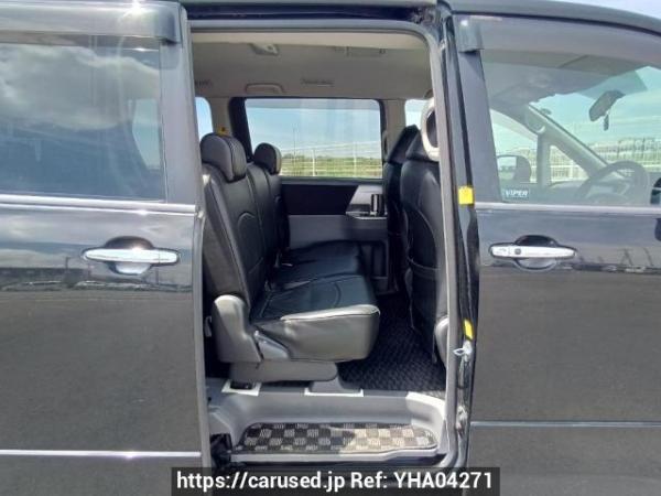 Used 2009 AT toyota voxy ZRR70W Image[15]
