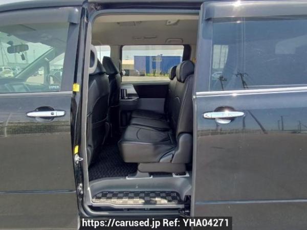 Used 2009 AT toyota voxy ZRR70W Image[16]