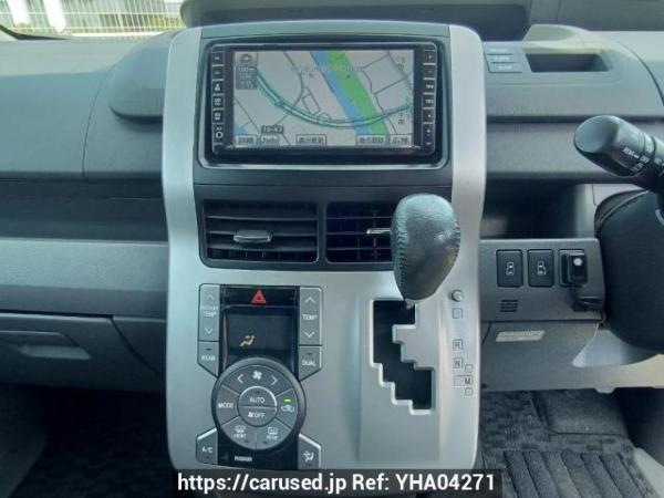 Used 2009 AT toyota voxy ZRR70W Image[23]